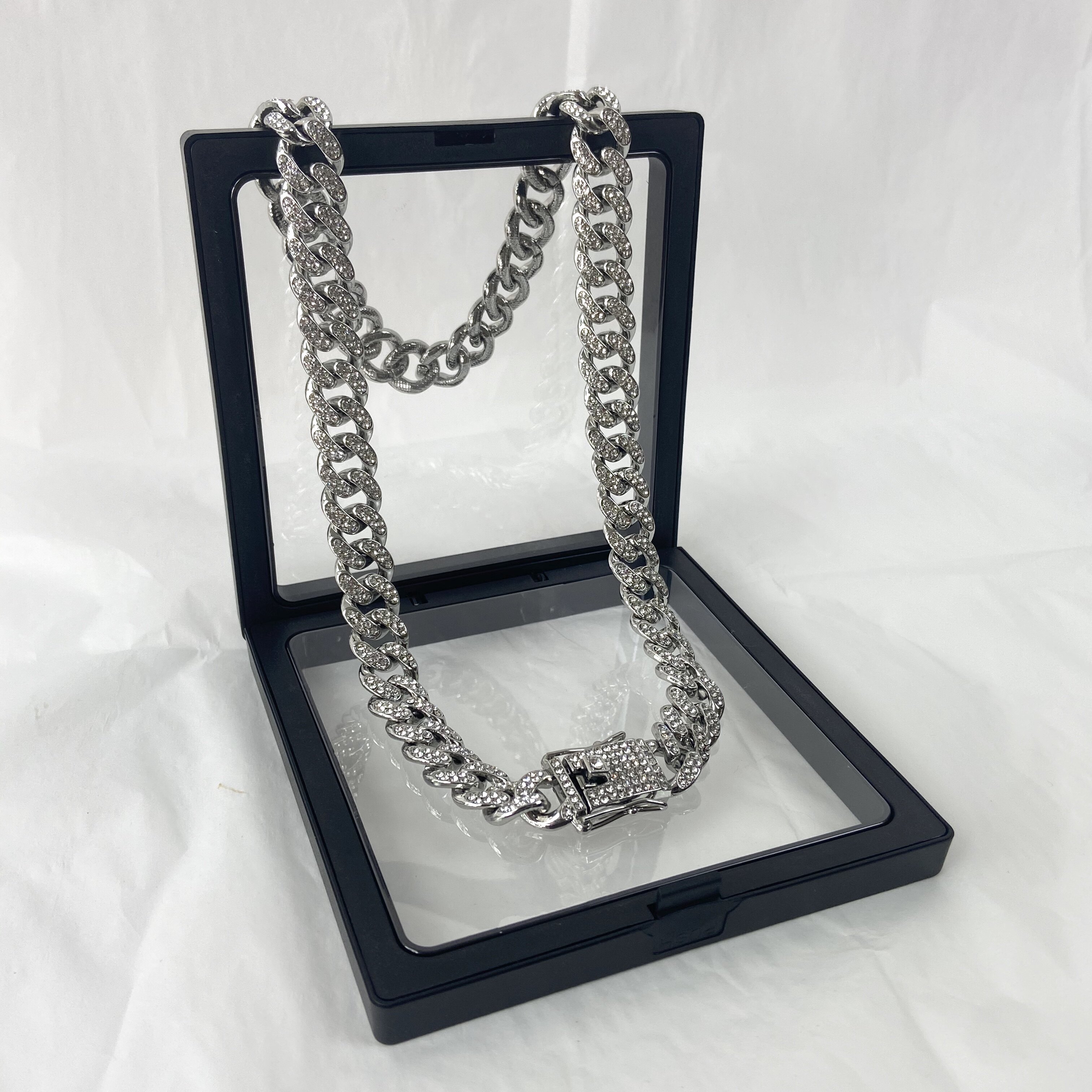 Diamond-Encrusted Cuban Chain Full of Diamonds Necklace for Men and Women, Hip-Hop European and American Style, ins Thick Cuban Clavicle Chain for Men, Trendy