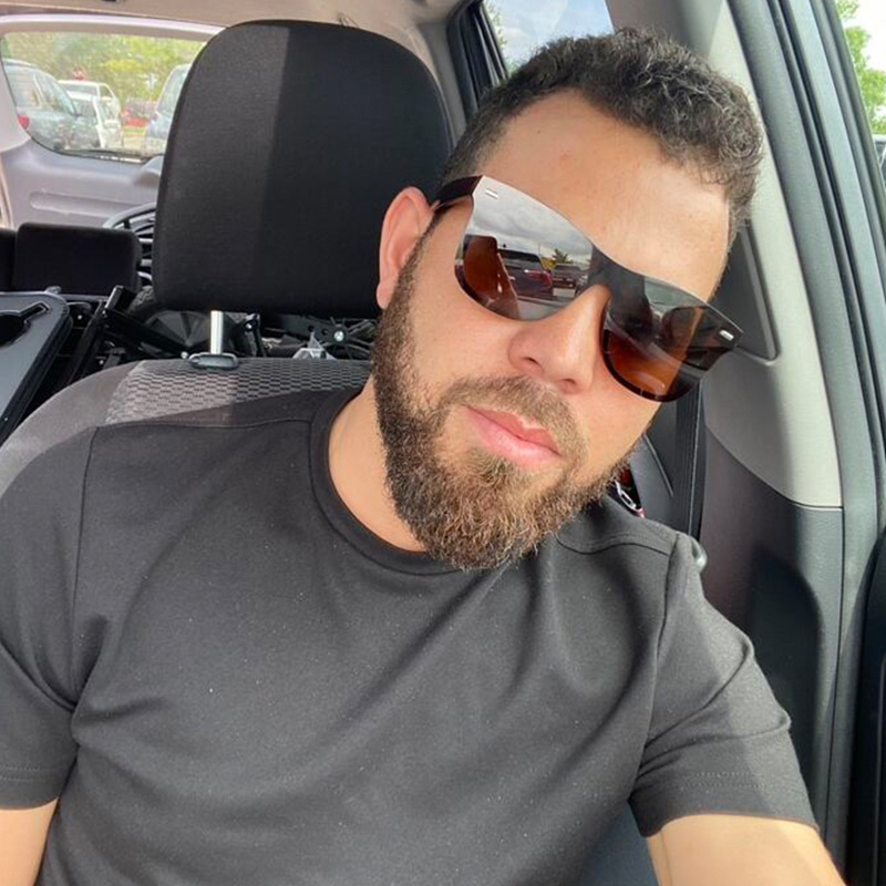 Classic Men's Fashion One Sunglasses Cross-glasses Glasses Colorful Lenses New Fashion European and American Sunglasses Women Wholesale