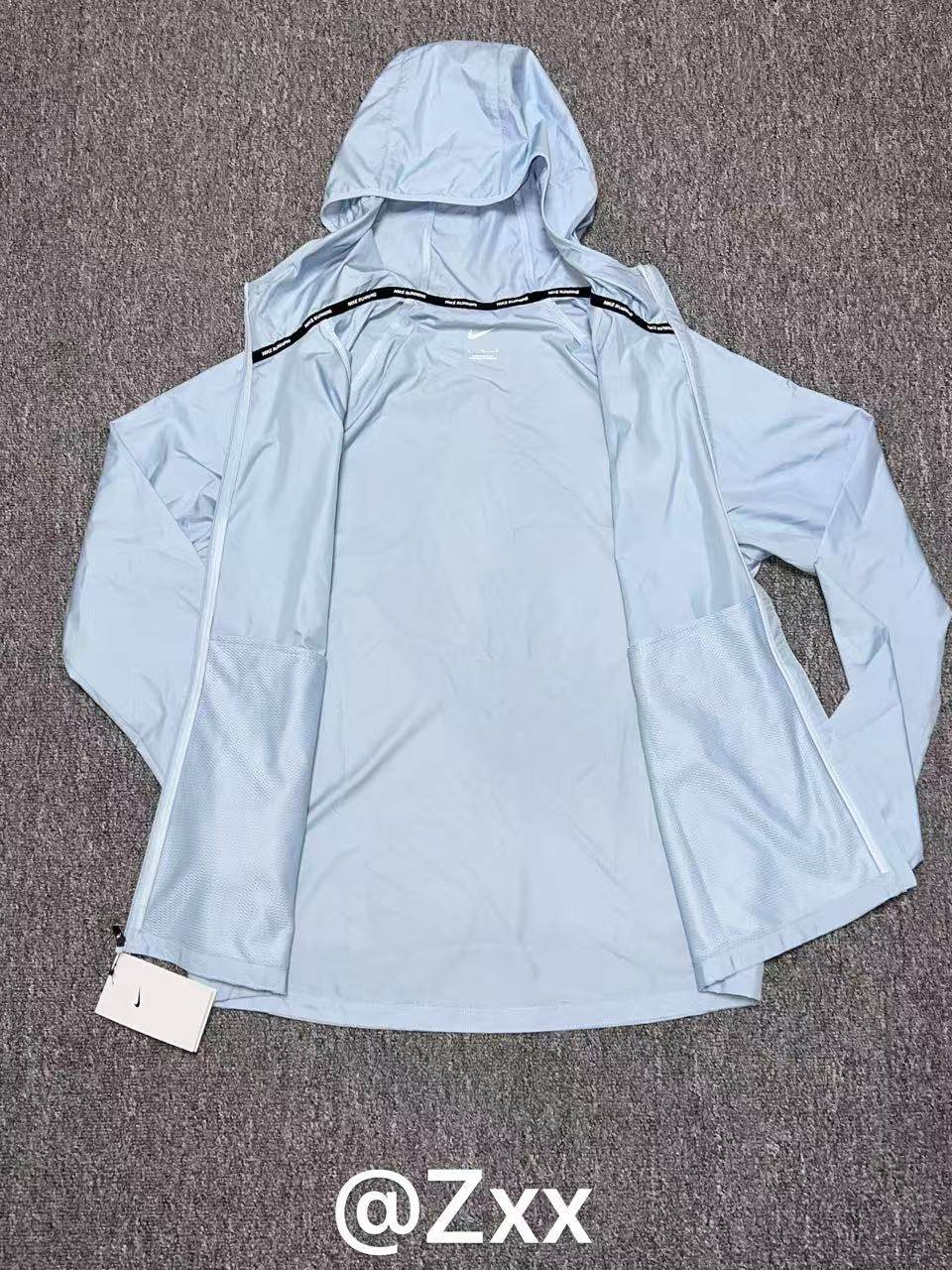 Nike Men's Running Sports Fitness Training Woven Windproof Hooded Lightweight Jacket Bv4871