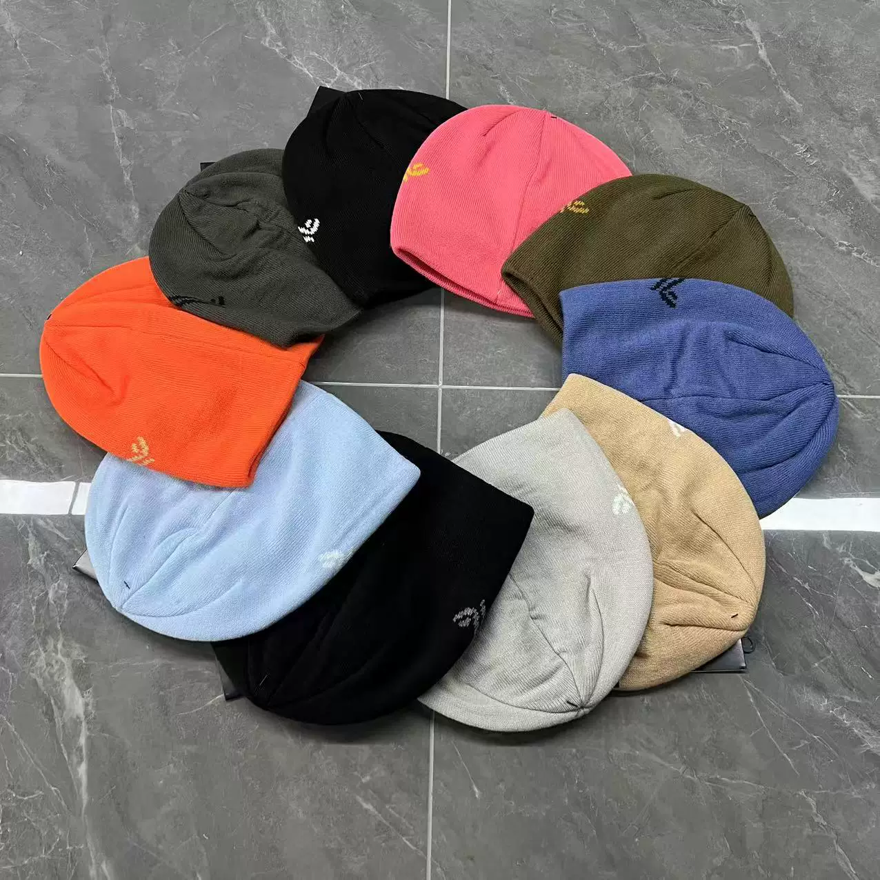Arc'Teryx Headwear QC photo from TAOBAO on Qualit.ly