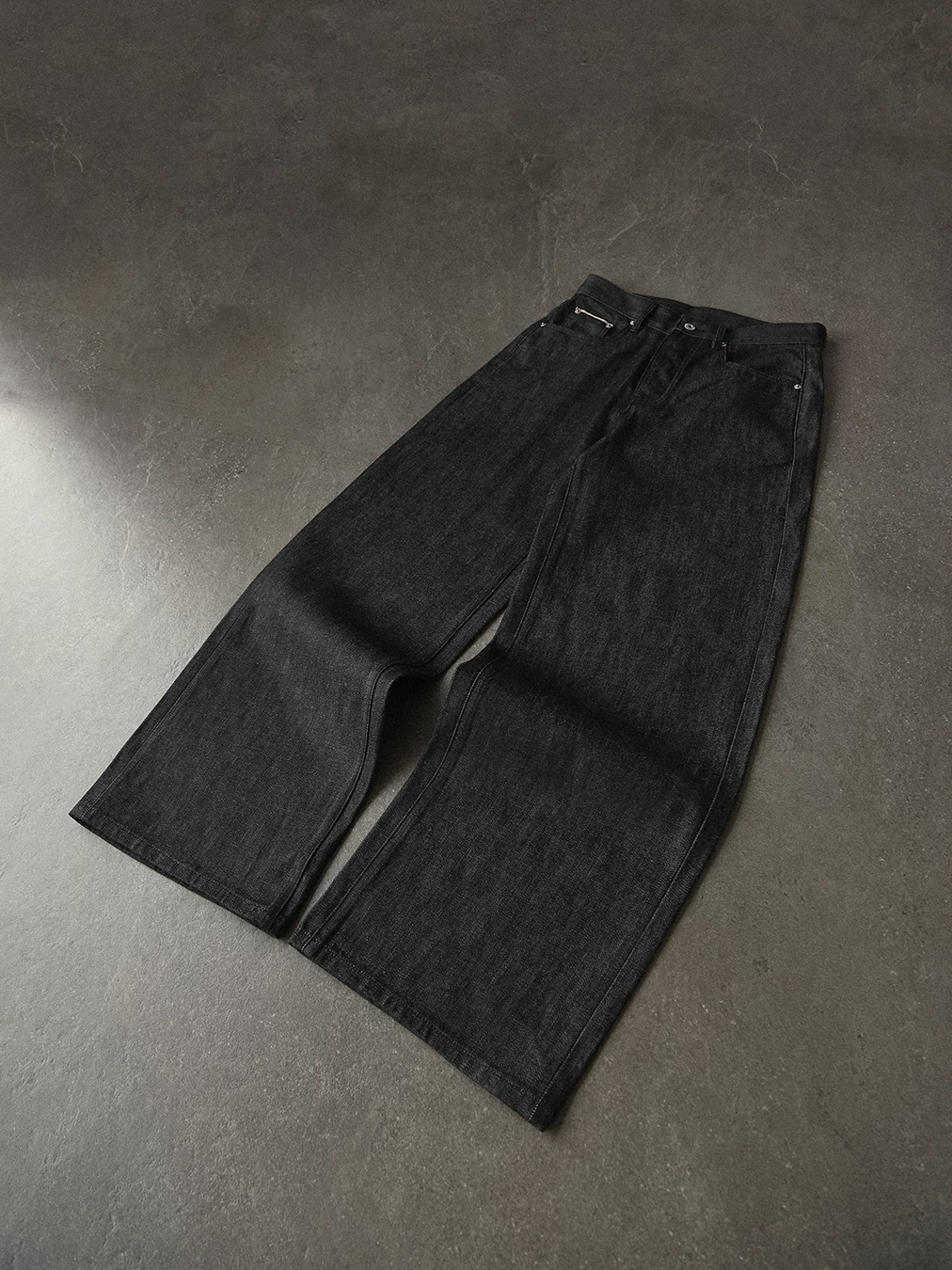 Mobius  Black Selvedge Denim