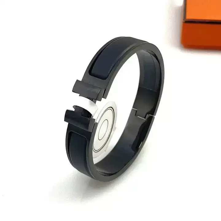 Cross-border hot selling Aijia black stainless steel letter H bracelet Black Warrior frosted Buckle Titanium steel couple bracelet