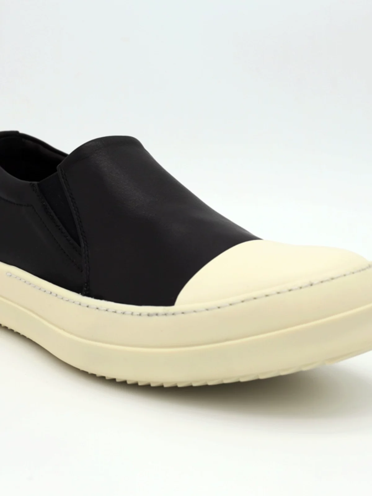Rick Owens Jumbo Lace Padded Low Sneaks Black Milk