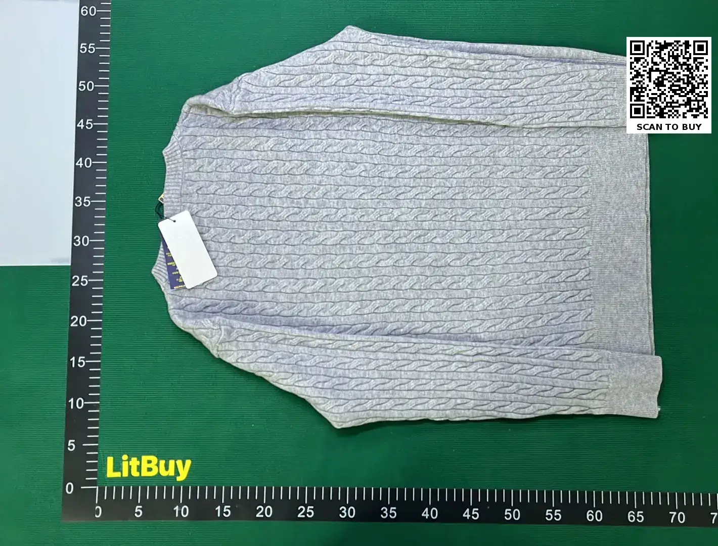 Cable Knit Sweater Grey