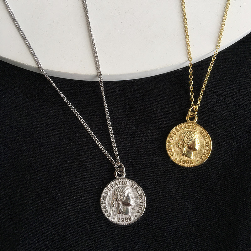 European and American Necklace New Five-Deck Coin Pendant Retro Gold Coin Portrait Clavicle Chain Simple Fashion Personality Jewelry