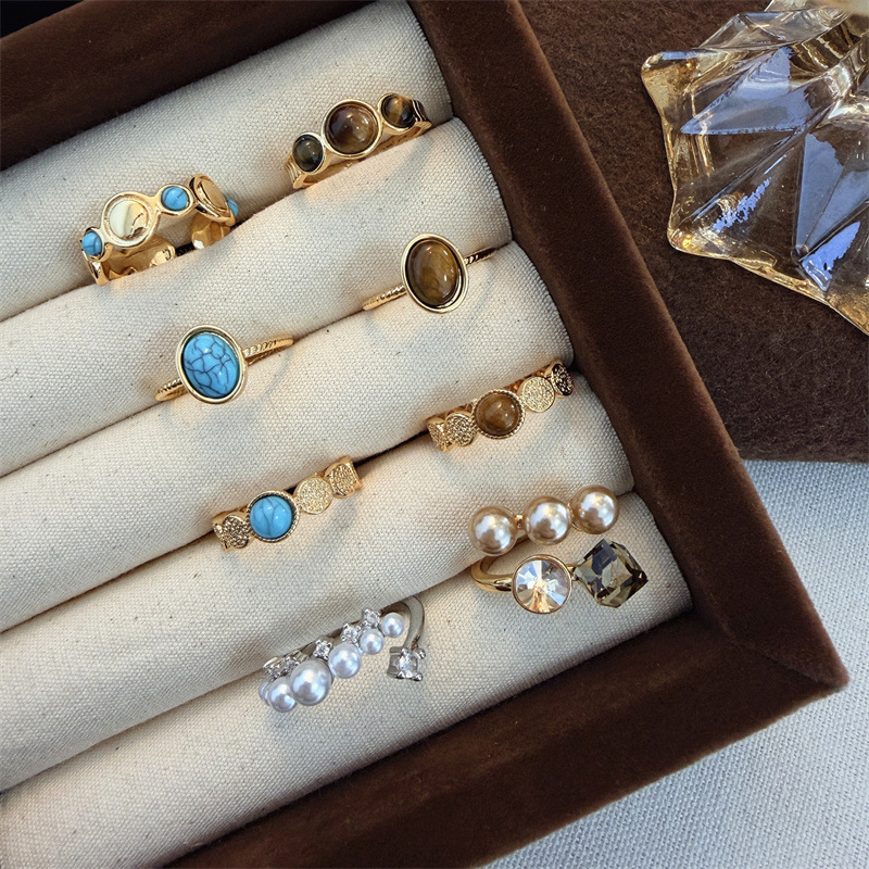 Retro Palace-Style Gold Turquoise Ring, Autumn and Winter High-End Exquisite Fashion Sugar Cube Pearl Open Index Finger Ring