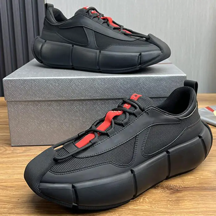 European Men's Shoes Summer Mesh Fly Knitted Shoes Breathable Casual Shoes Thick Sole Increased Fashion Flats Men's Casual Shoes