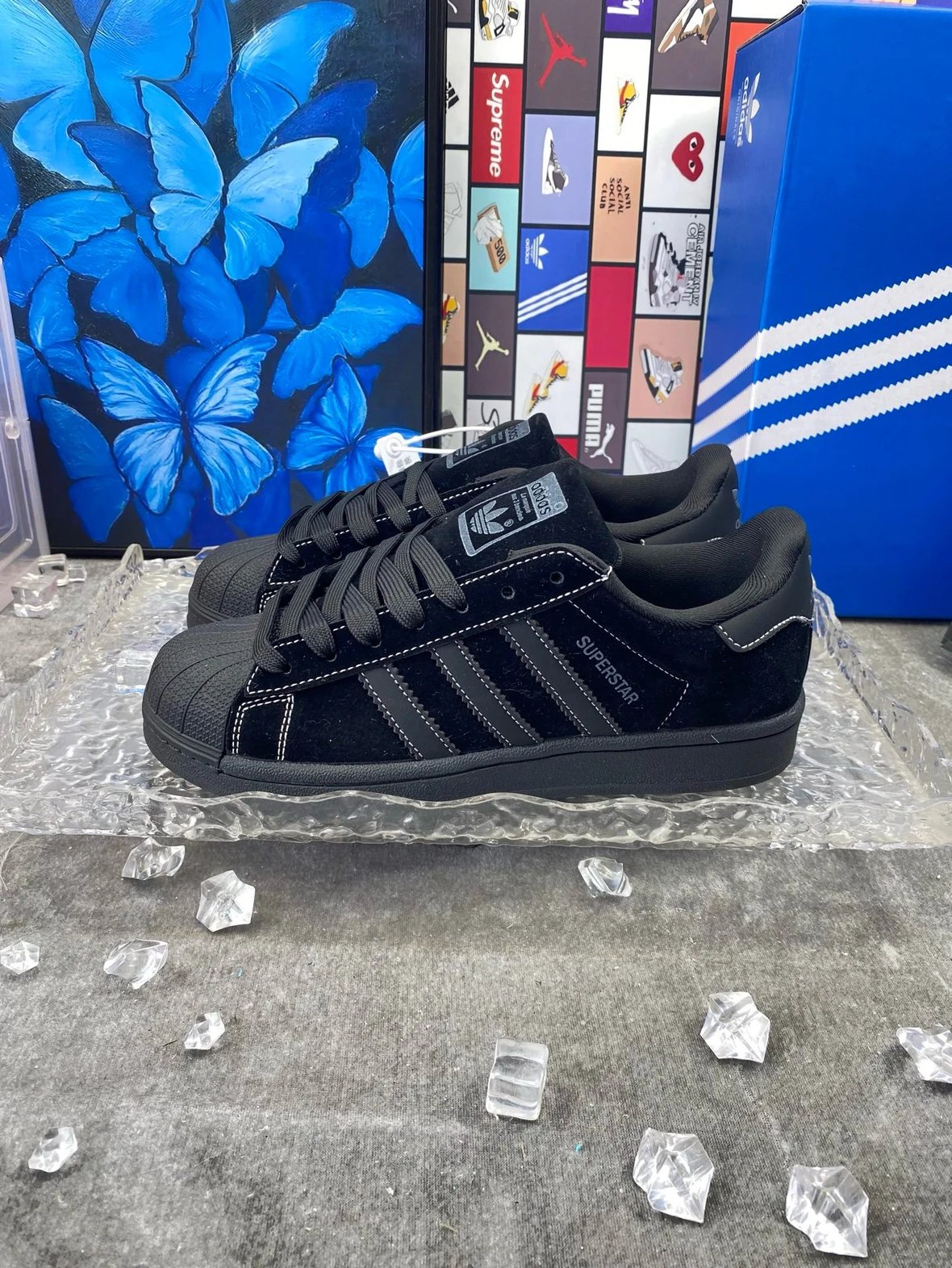 Putian, no delays in pickup—black shell-toe high-top T2 sneakers with a solid rubber outsole (makes a squeaky friction sound), crafted using a last-molding process. High‑quality design, suitable for students on campus, unisex, perfect as a versatile casual sports skate shoe for couples.