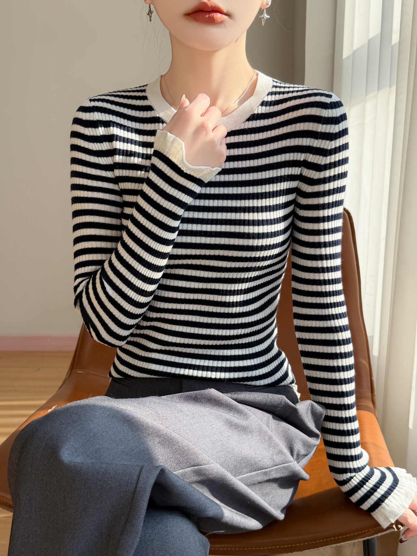 2026 New Spring and Autumn Silk Wool Round Neck Knitted Long-Sleeve Soft Slim-Fit Striped Base Shirt for Women