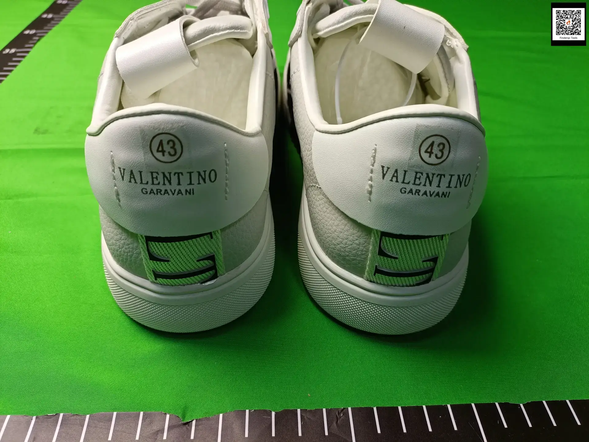 2025 New Valentino White Shoes Women's High Version Genuine Leather Easiest for Match Casual Flat Couple Sports Shoes