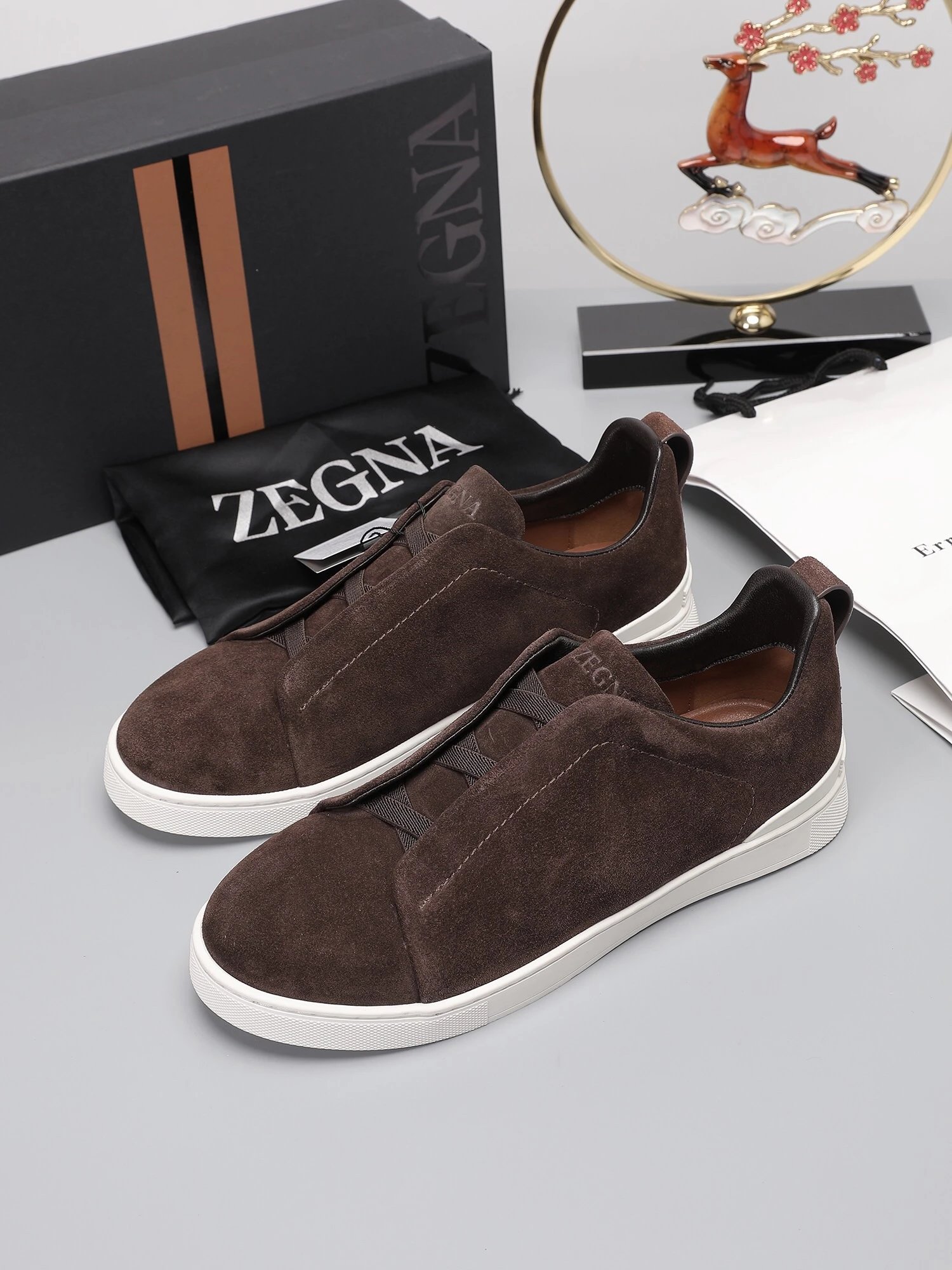 Z Sneakers