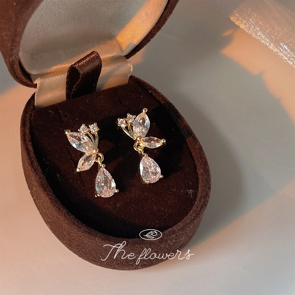 Micro-Inlaid Zircon Butterfly~Silver-Plated Needle with 14K Plating, Simple and Stylish Ins-Style Earrings, Factory Live Supply Earrings and Ear Studs