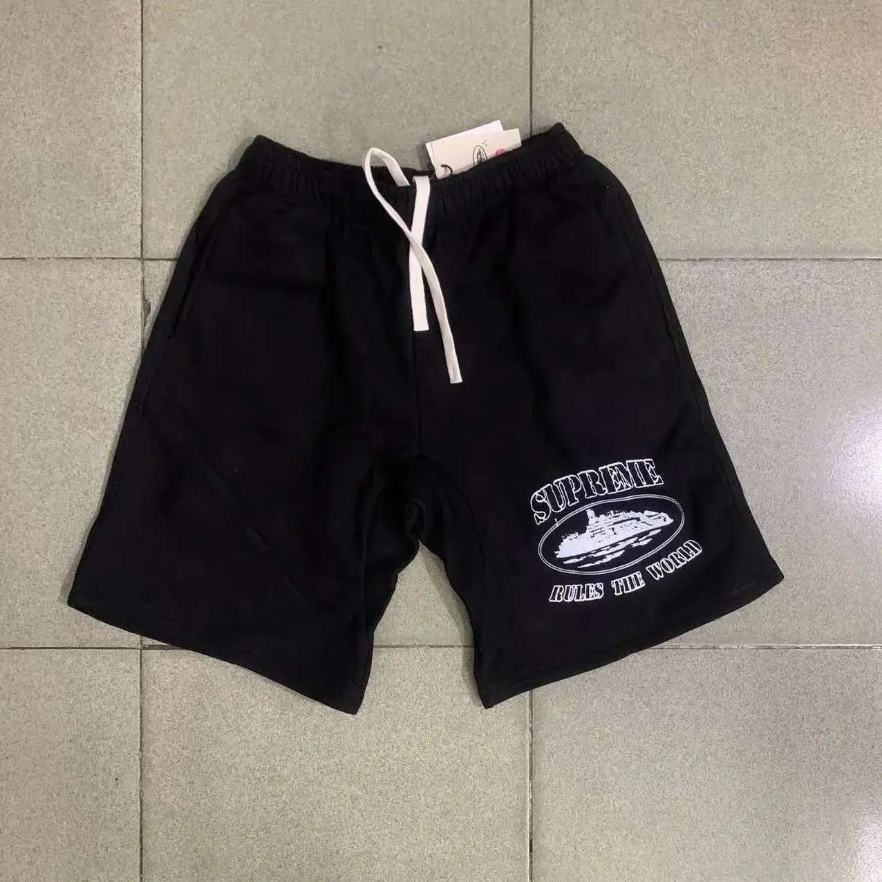 Supreme Rules The World Shorts Black