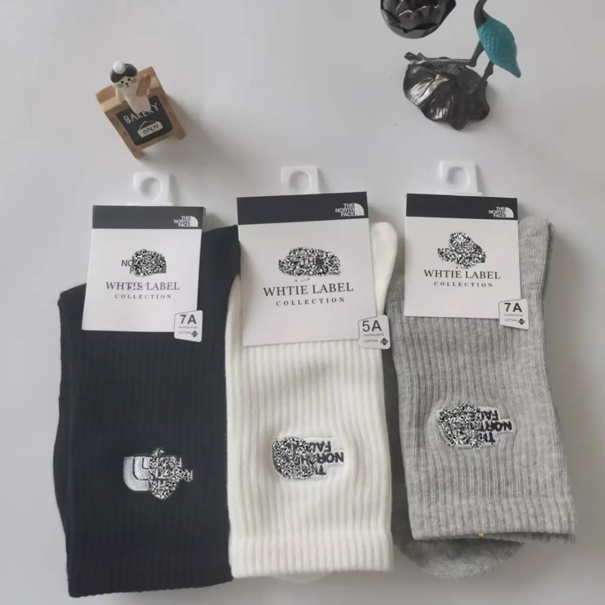New Style Mid-Calf Socks for Men and Women, Black and White Casual Versatile Solid Color Embroidered Sports Running Fitness Yoga Breathable