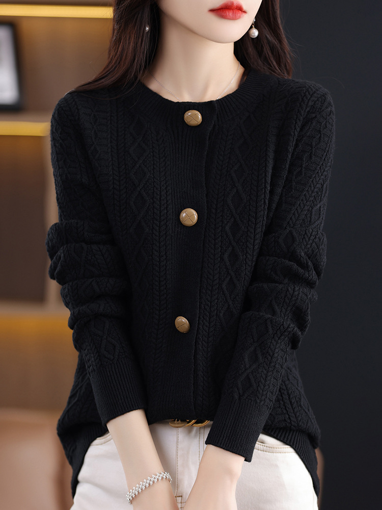 Autumn and winter new sweater sweater women cardigan women's round neck thick twist women's lazy coat wholesale