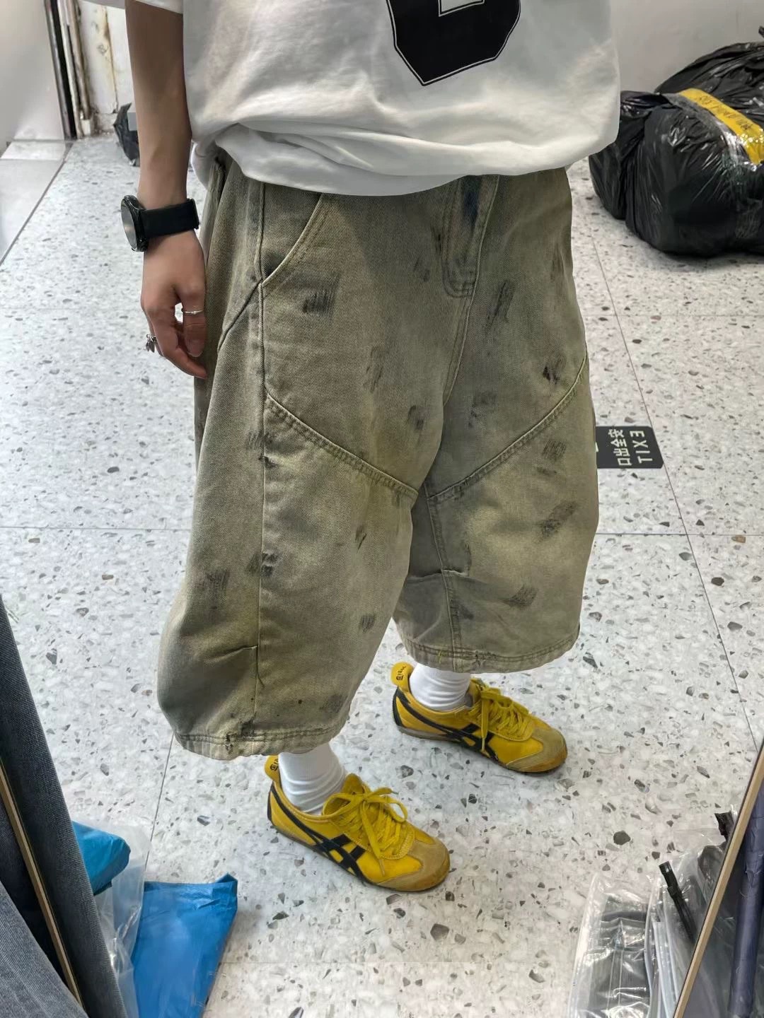 Ins American High Street Wasteland Style Yellow Mud Distressed Wide-Leg Three-Quarter Scimitar Pants for Men and Women Loose Jeans Trendy Jorts