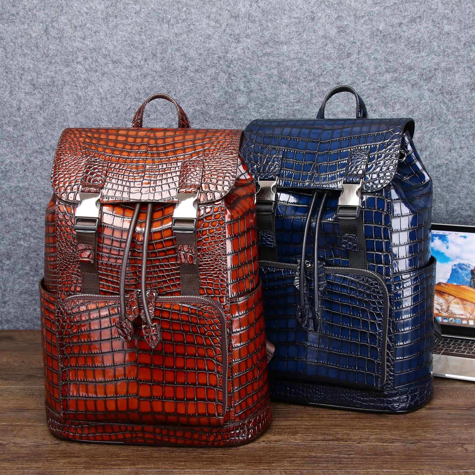 New brushed high-gloss crocodile belly pattern men's backpack large capacity fashion backpack travel bag outdoor men's bag fashion