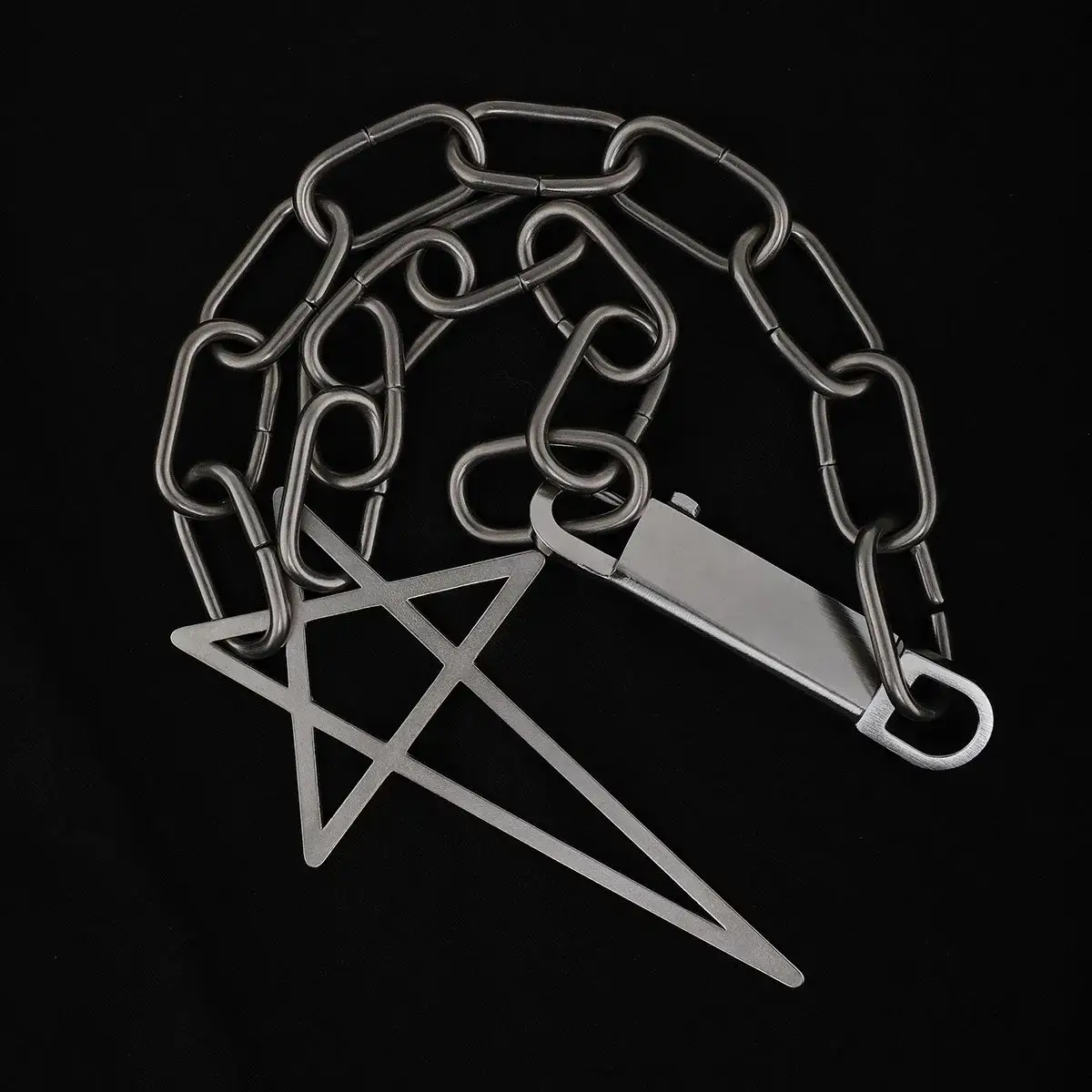 Silver chain with pentagram pendant