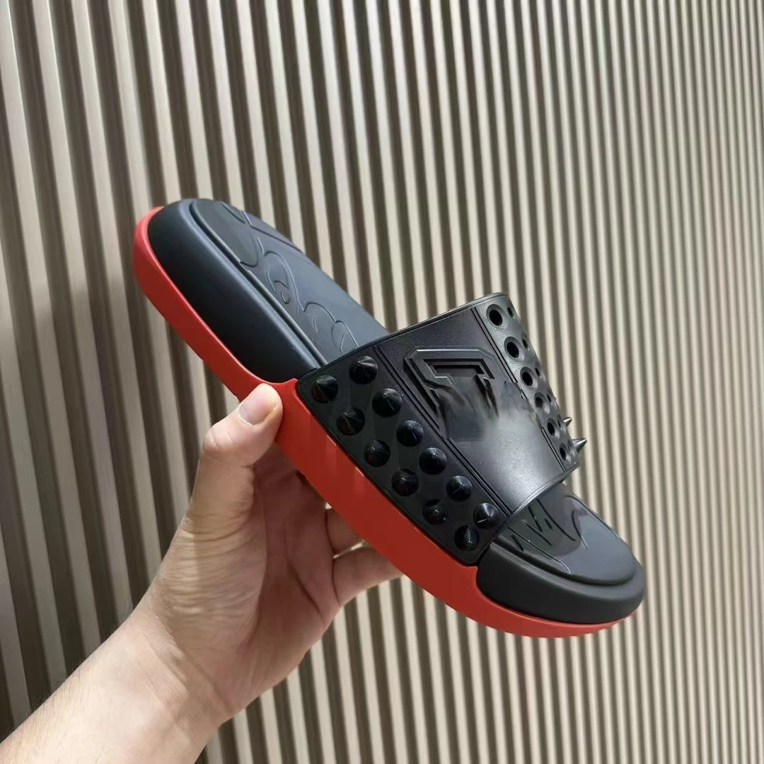2025 New Slippers Men's Summer Outerwear Thick-Soled Red-Soled Rivets Fashion Easiest for Match Trbottomy Foreign Trade Large Size