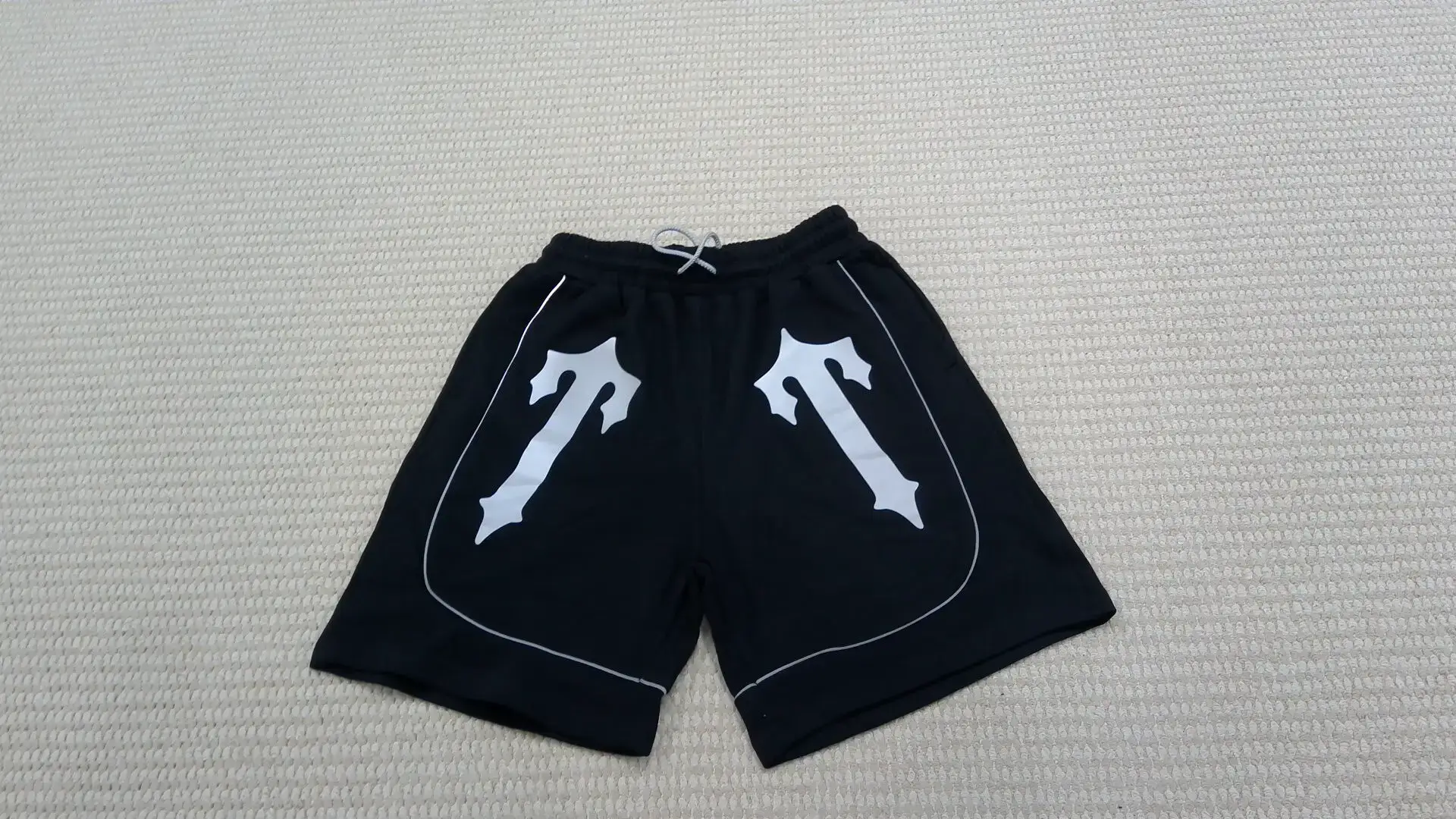 Beautiful Trendy Trapstar Sword Reflective Printed Letter Short-sleeved T-shirt Summer Sports Casual Men's and Women's Shorts suit