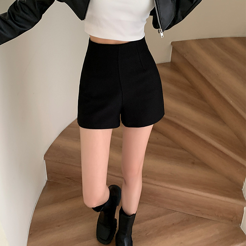 Women's Shorts 2026 Spring/Summer New High-Waisted Black Versatile Slim-Fit Sexy A-Line Hot Pants