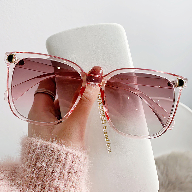 2026 New Style Anti-Uv Women's Sunglasses Trendy Stylish Sunglasses for Women with Big Faces That Make Them Look Slimmer Fashionable Sunshade Glasses