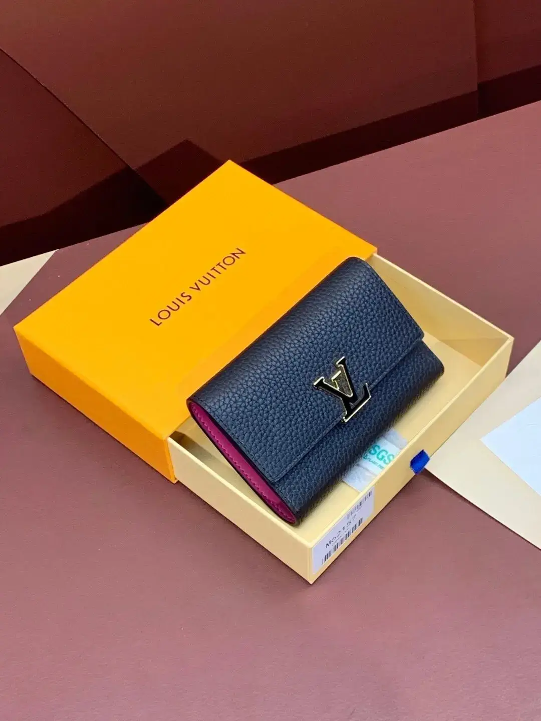 No.436 high quality women wallet pursue