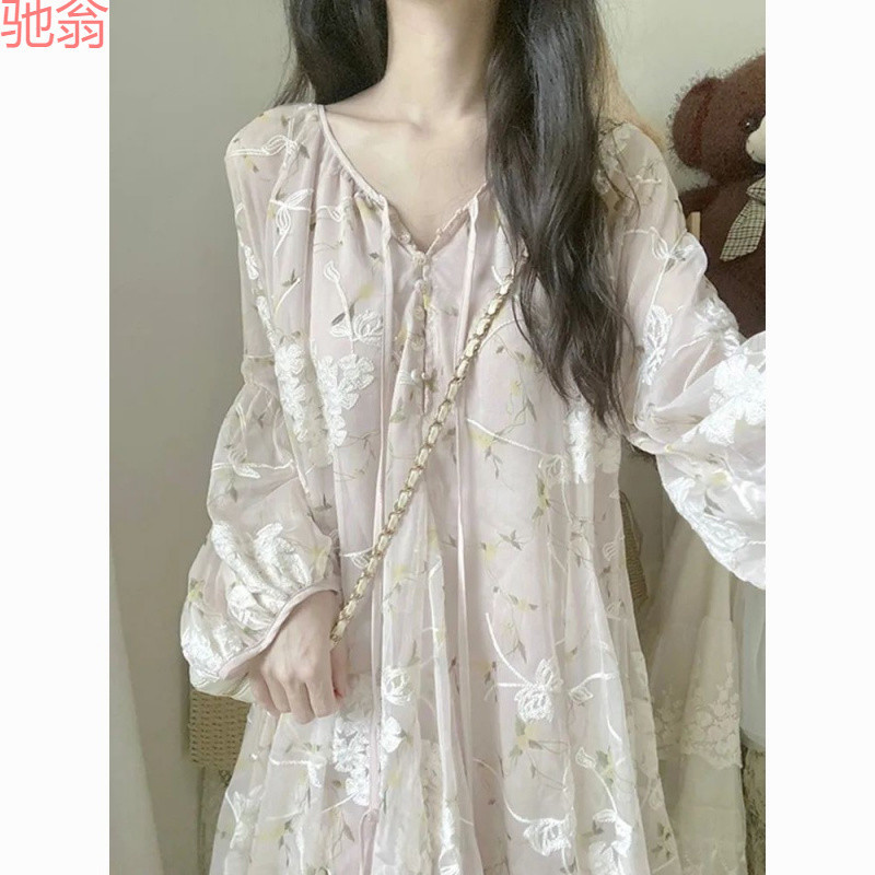 W9Q Super Fairy Sweet V-neck Long Sleeve Floral Short Dress Spring and Summer Holiday Light Luxury Loose dress Lantern Sleeve Embroidery