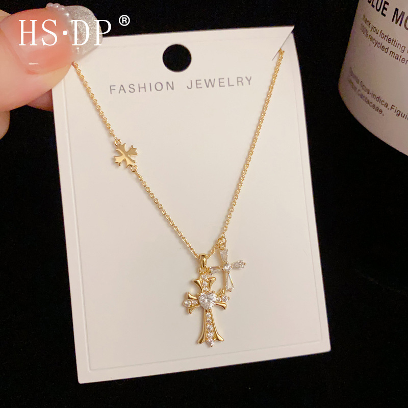 Niche fashion simple zircon double cross pendant necklace personality light luxury Joker high sense clavicle chain wholesale