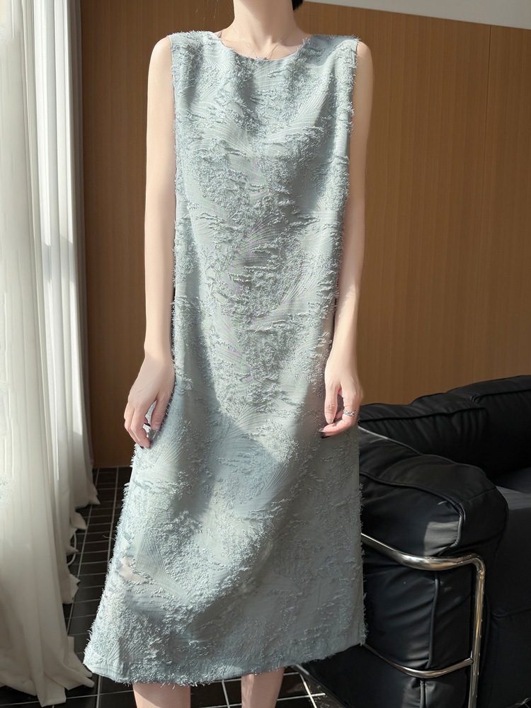 26 Spring/Summer New Round Neck Mid-Length Sleeveless Strap Dress for Women, Loose Heavy Embroidery Tassel Vest Dress