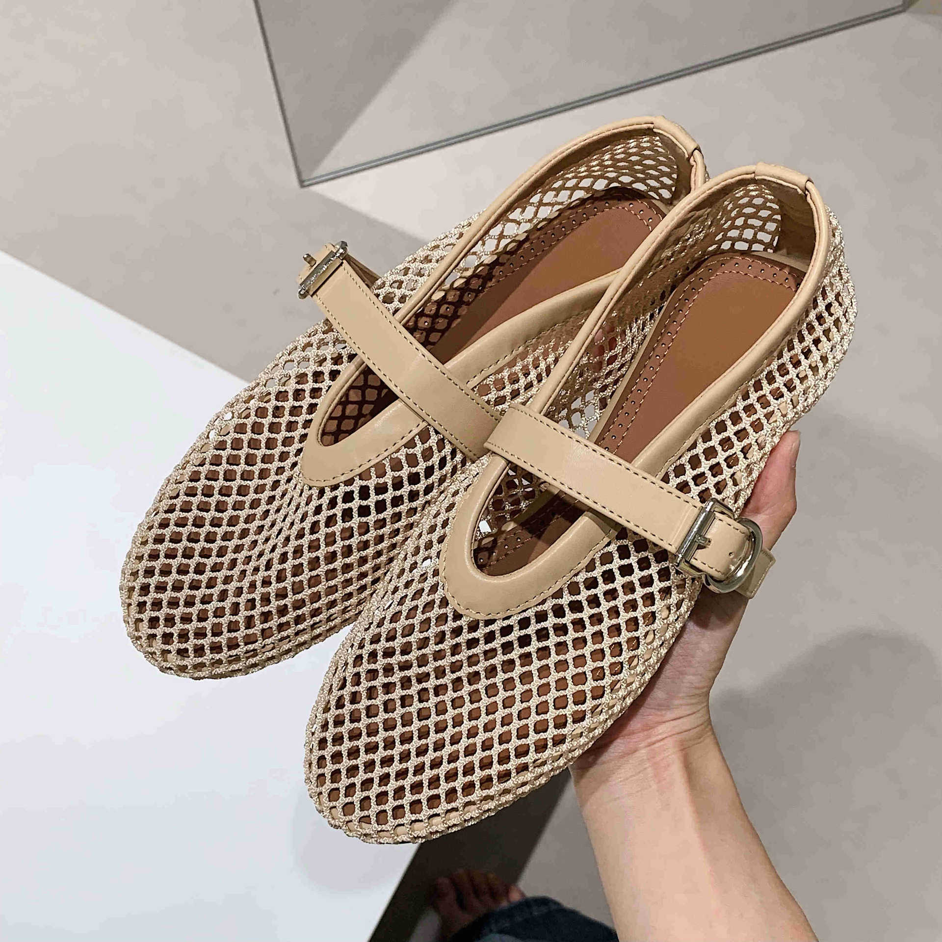 Summer Stylish Lightweight Breathable Cut Out Black Ballet Shoes Women's Fishnet Shoes Comfortable Mary Jane Shoes Ins
