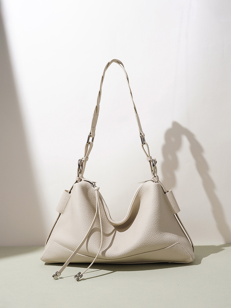 2026 Spring/Summer Hot-Selling Large Capacity Underarm Bag with Woven Strap and Zipper Tote Bag, Simple Genuine Leather Casual Shoulder Bag
