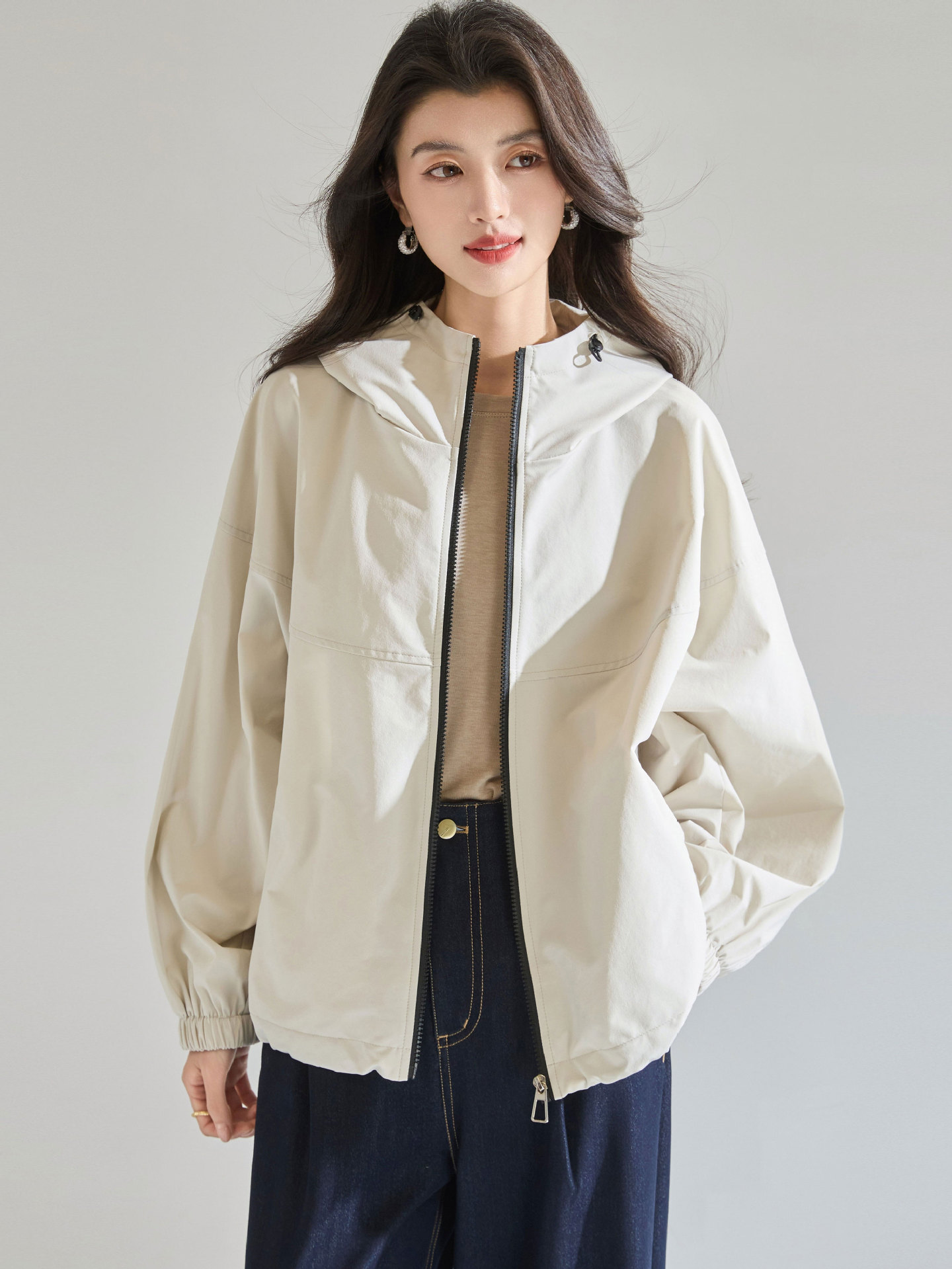 26Spring Light Outdoor Casual Style Hooded Drawstring Loose Slimming Sports Jacket Sun Protection Jacket 25757m Colors