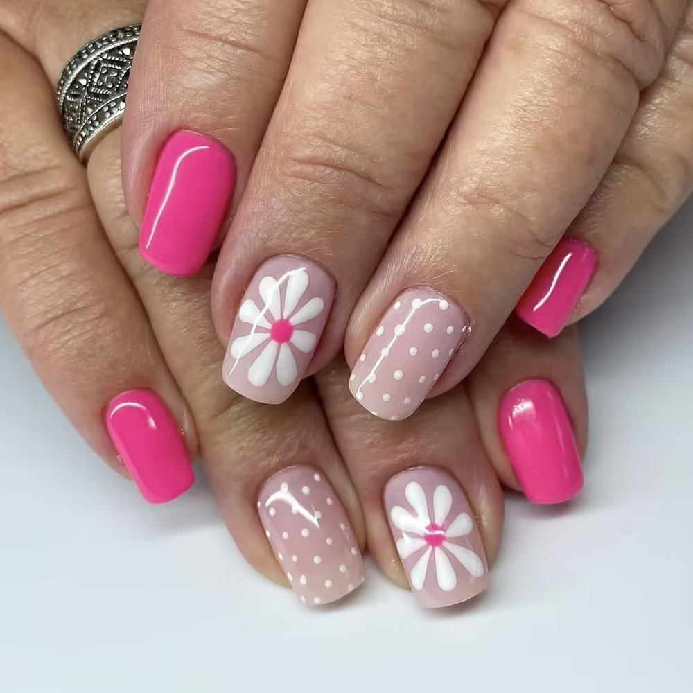 Short bright white wave dot daisies pink jumping color wear armour Europe and the United States to remove 24 pieces of press-type false nails