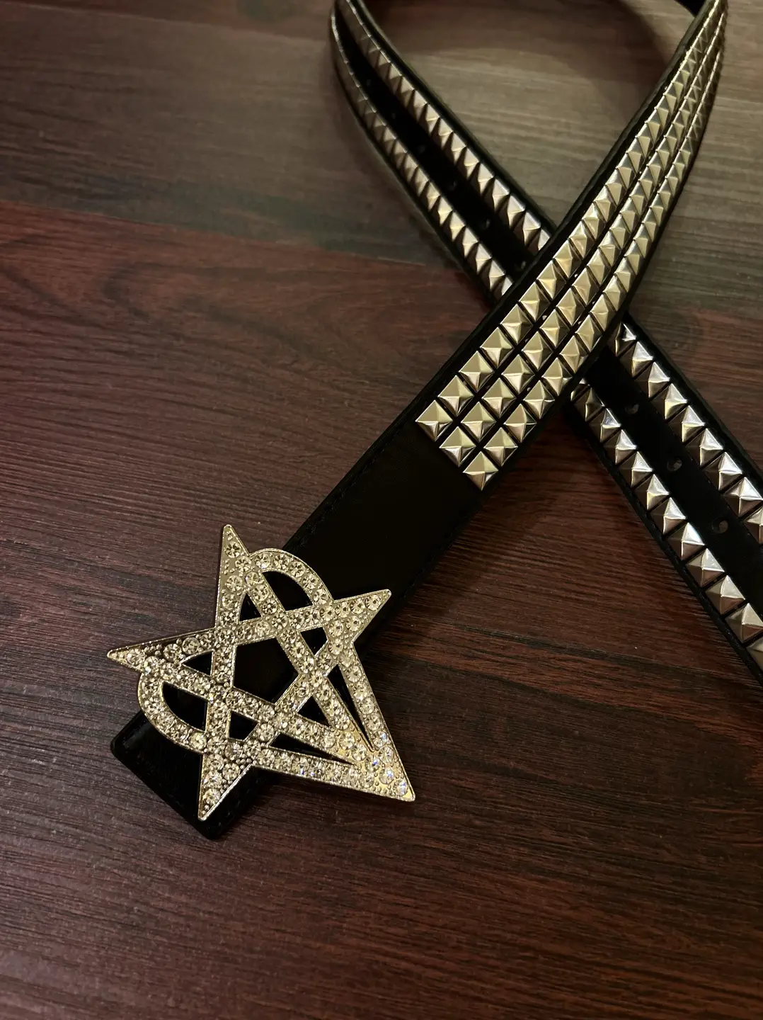 Be Careful with the Cuffs of the Belt: Opium Original Five-Pointed Star Heavy Metal Punk Belt with Heavy-Duty Rhinestone Rivets Visual Belt