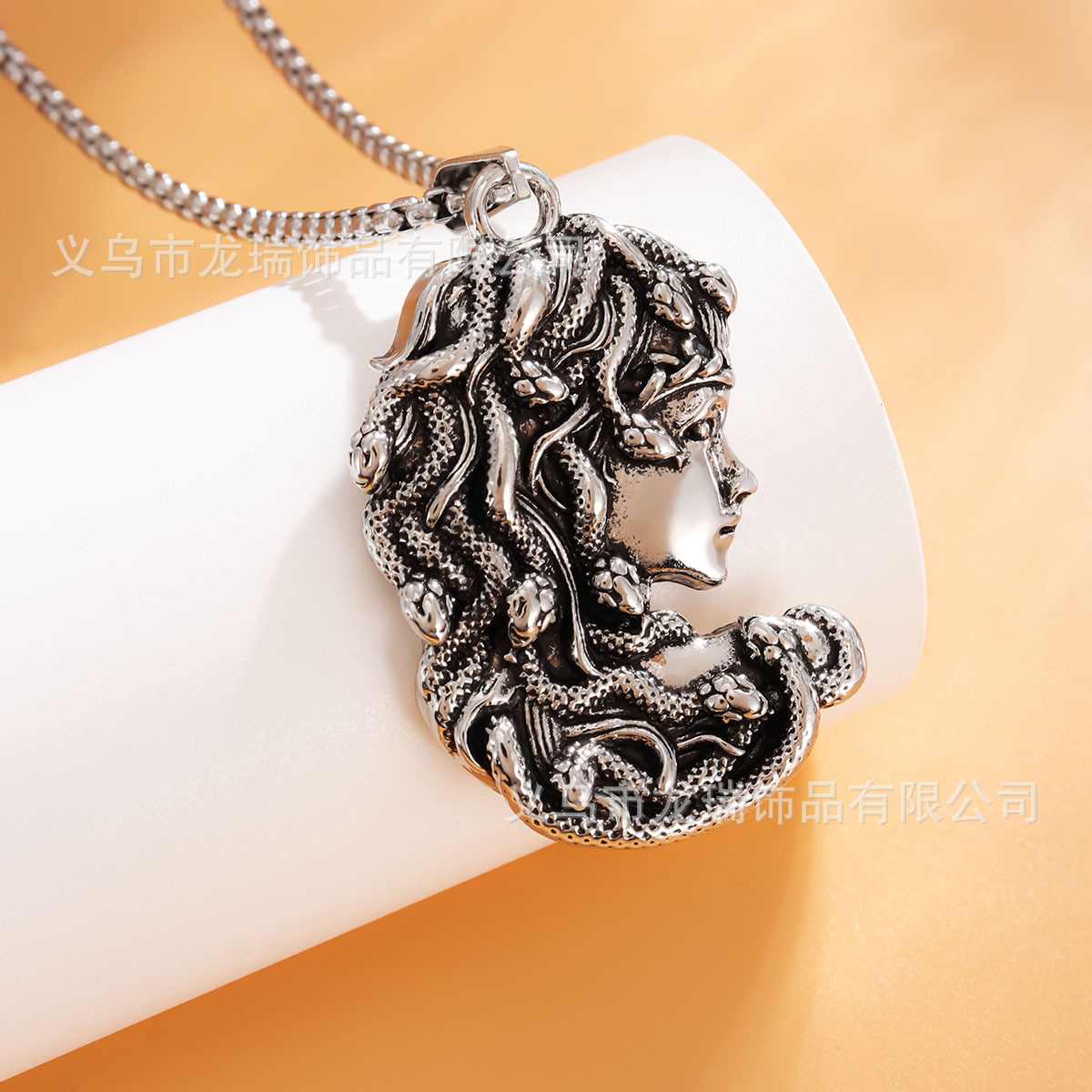 European cross-border jewelry vintage punk snake demon Medusa necklace men's fashion personality stainless steel necklace Amazon