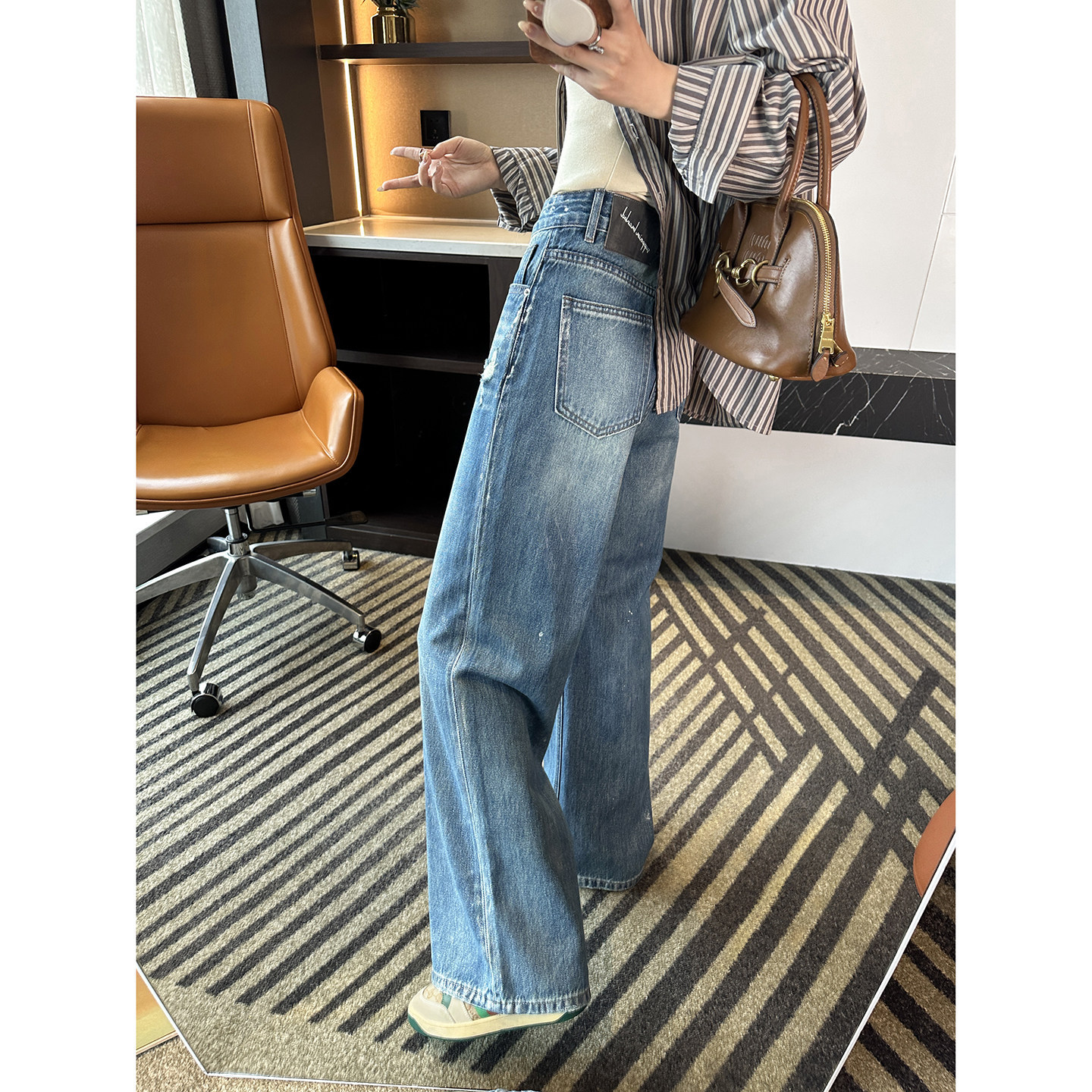 New Favorite for Going Out! Women's 2026 New Design Silver Glitter Wide-Leg Jeans with Holes, Loose Straight-Leg Pants