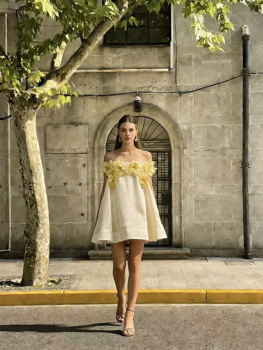 French-Style Floral Silhouette with Three-Dimensional Floral Patchwork, High-End Loose Short Dress, 2026 Summer New Women's Dress