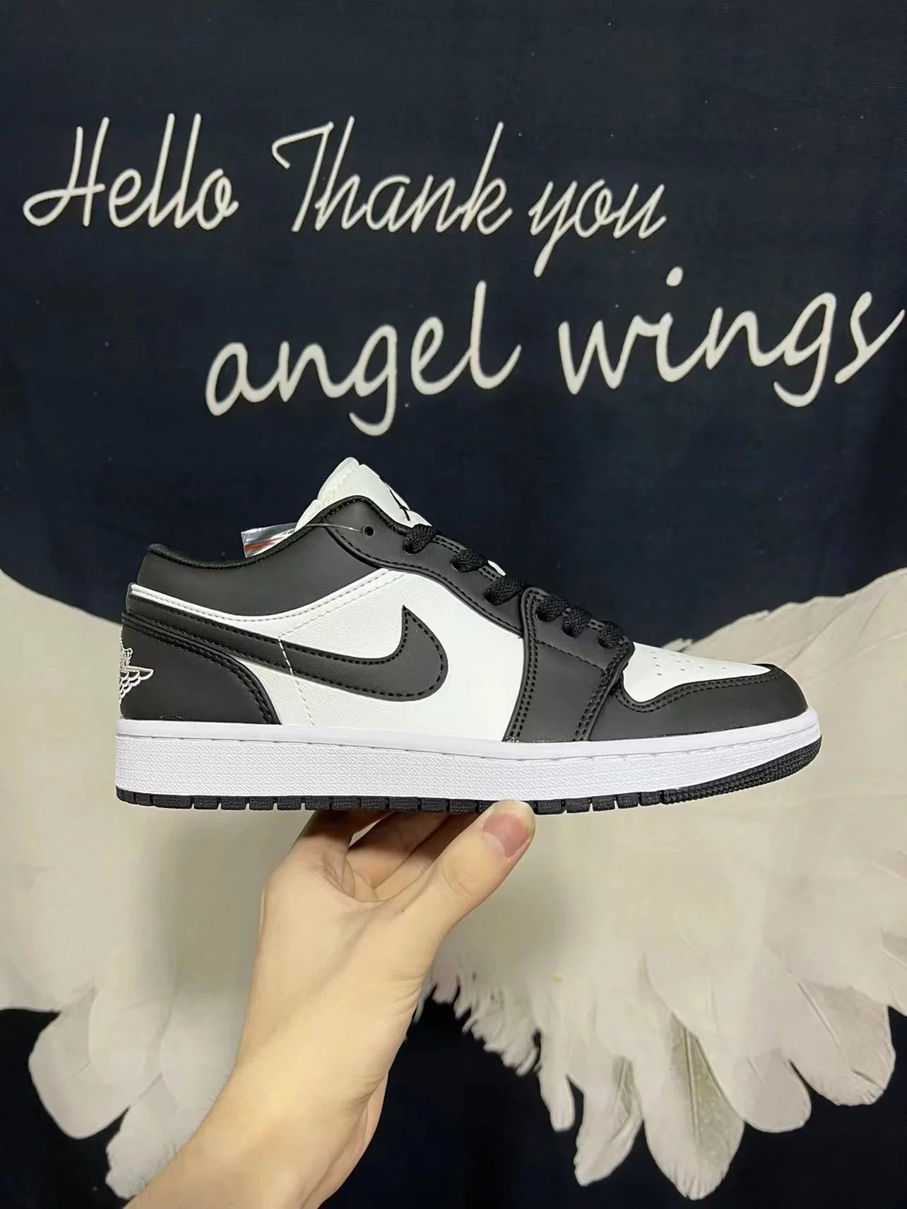 工厂特价 AJ1 黑白熊猫 低帮休闲板鞋