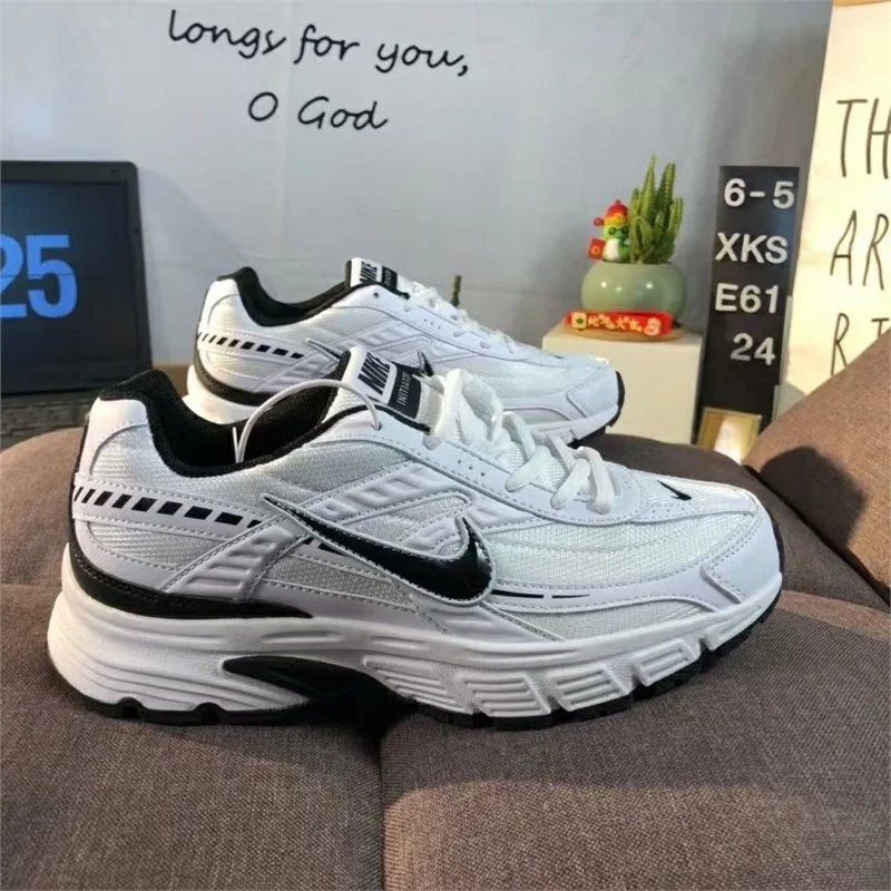 Nike Initiator