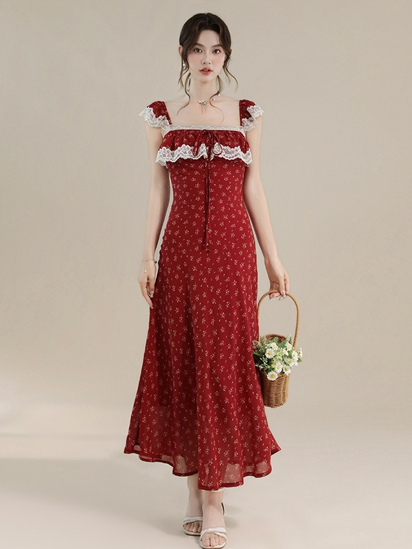 Actual Shot of the New Summer Style French Square-Neck Lace-Trimmed Elegant and Youthful Holiday-Style Long Floral Dress