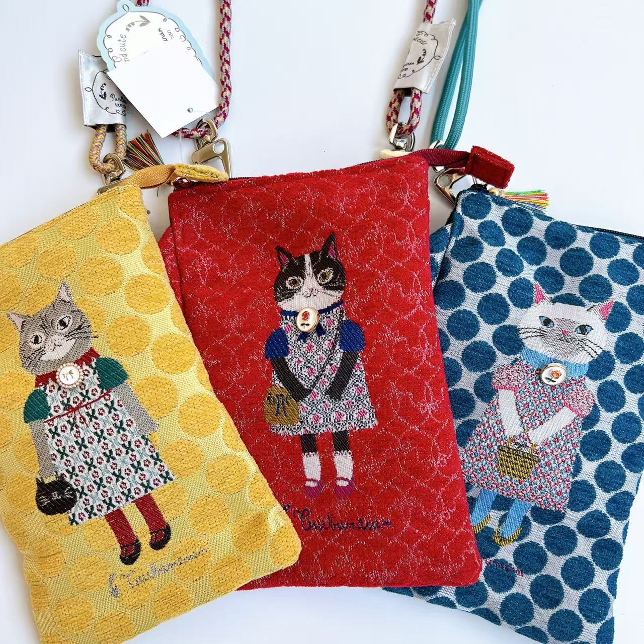 Japanese Kusuguru Genuine Honey Bean Princess Jacquard Mobile Phone Bag Crossbody Bag Shoulder Bag Fabric Cartoon Bag 404
