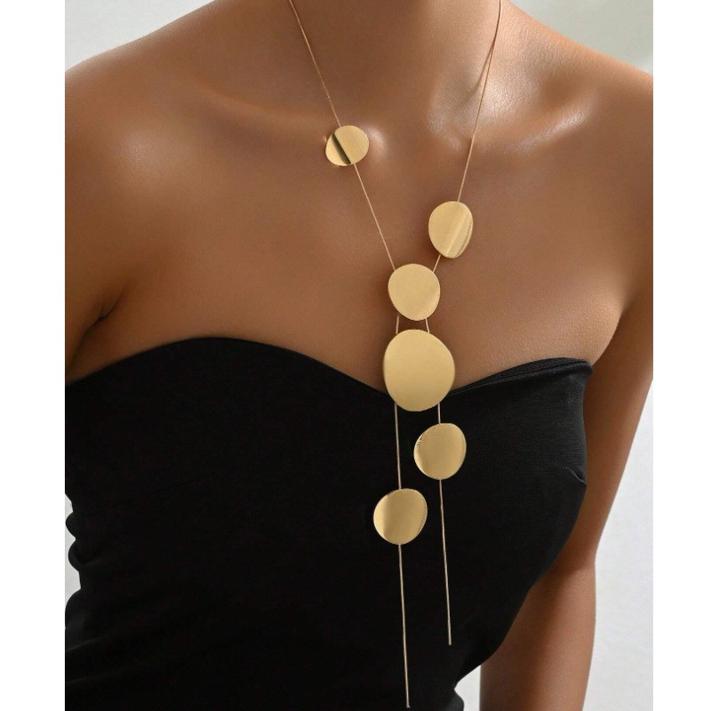 Long Rui European and American Cross-border All-match Women's Long Necklace Trendy Temperament Jewelry Round Pieces Hollow Geometric Chain Necklace