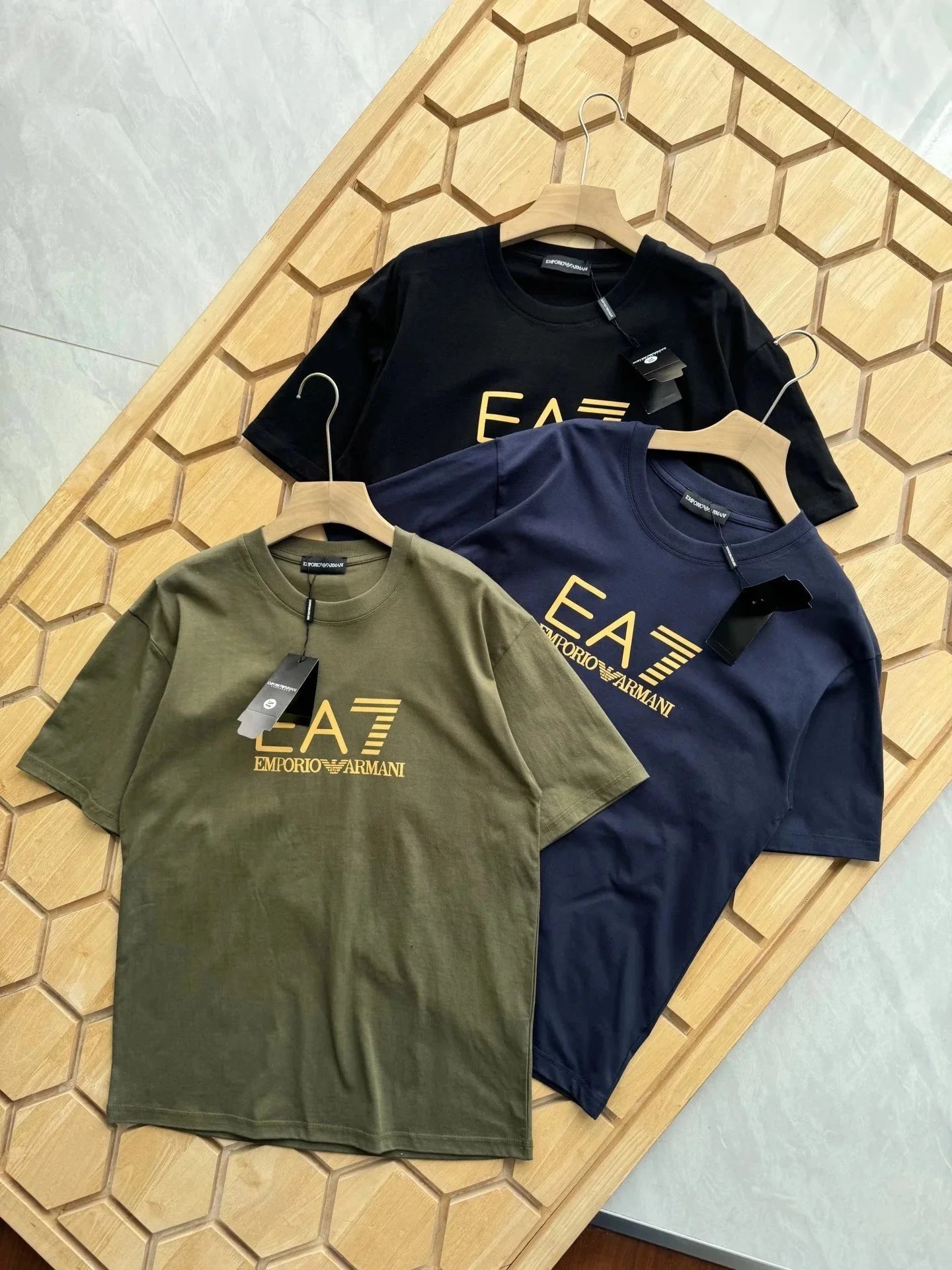 EA7 T-shirt