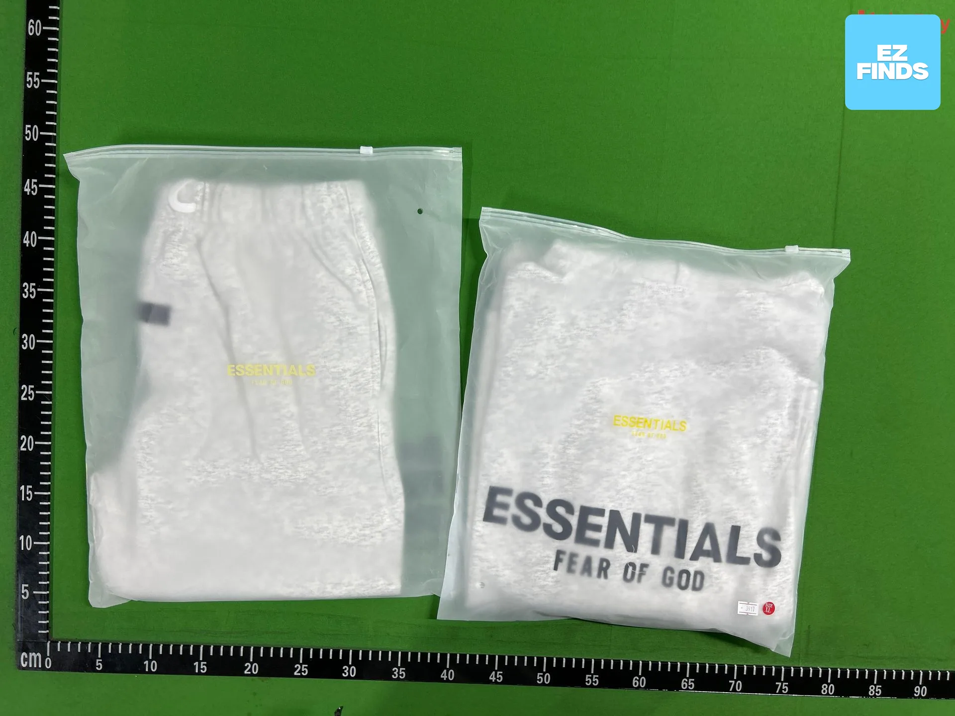 Essentials Flocked Printed Hooded Sweatshirt for Men and Women, Loose Casual Pure Cotton Terry Pants, High Street Style Set photo QC de TAOBAO sur Qualit.ly QC