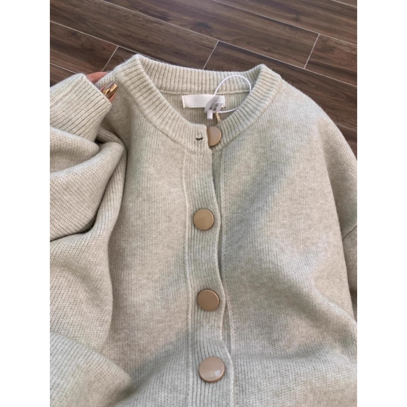 Soft Knitted Cardigan with Small Gold Buttons for Women, Spring 2026, Loose Fit, Youthful Look, Solid Color, Simple and Versatile Jacket