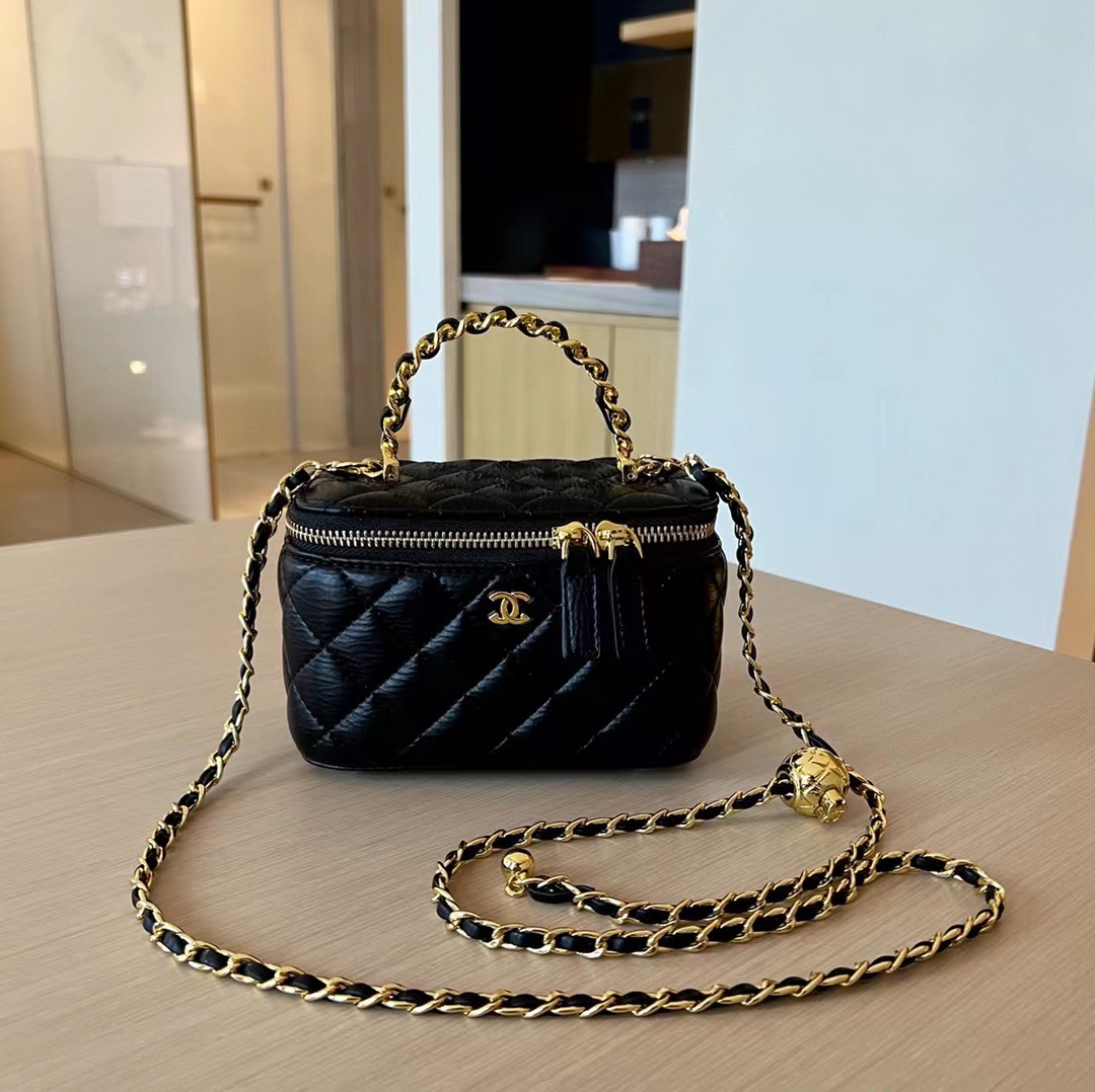 Women's Bags, Small Chanel-Style Chain Box Bag, 2026 New Model, Genuine Leather Quilted Bag, Fashionable Shoulder Crossbody Bag for Women QC-Foto von 1688 auf Qualit.ly