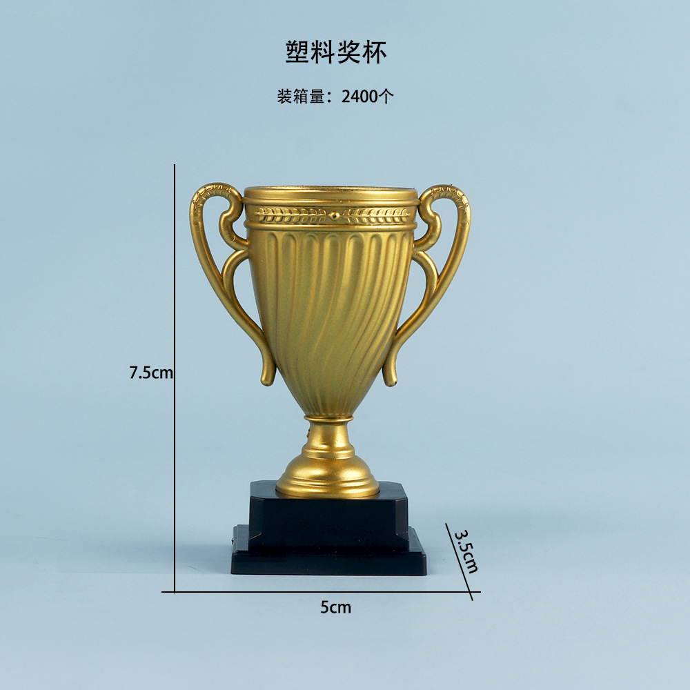 Plastic Simulation Champion Trophy Cake Decoration World Cup Soccer Theme Scene Dress Up Mini Trophy