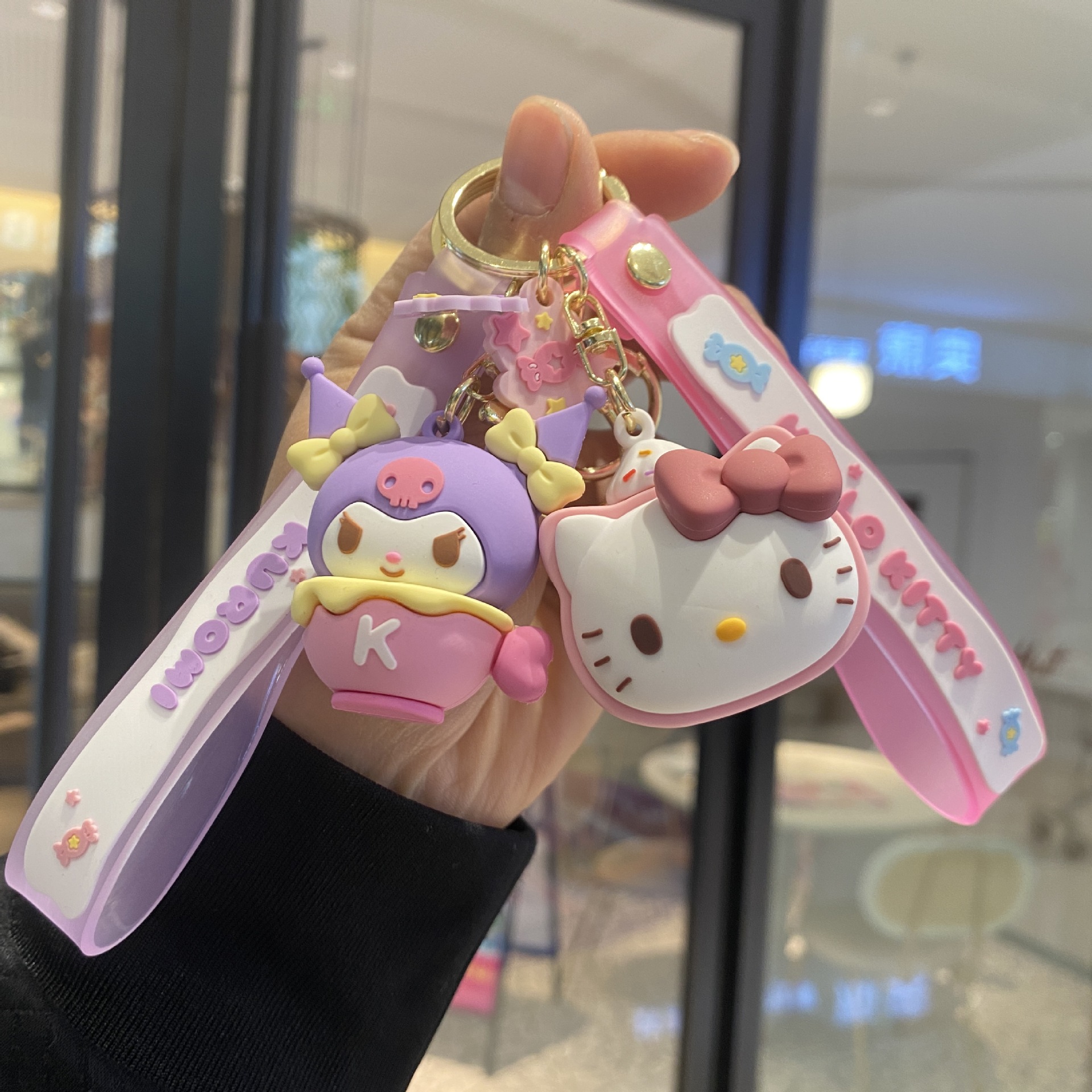 Cartoon Sanrio snack family keychain schoolbag pendant doll machine doll car key chain small gift