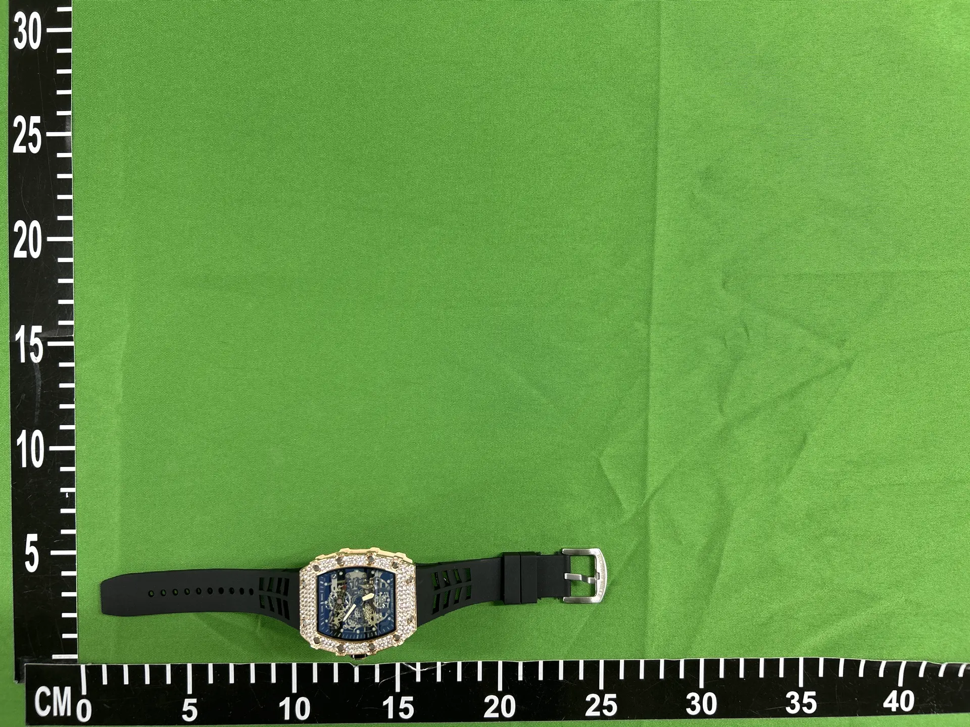 2022 New Foreign Trade Best-selling Barrel Black Samurai Imitation Mechanical Hierarchical Diamond Large Dial Quartz Watch